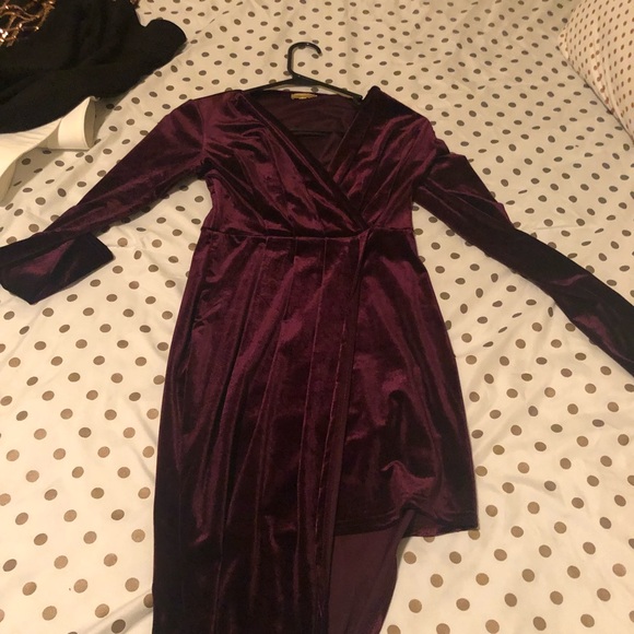 Party Dresses - Picture 7 of 8